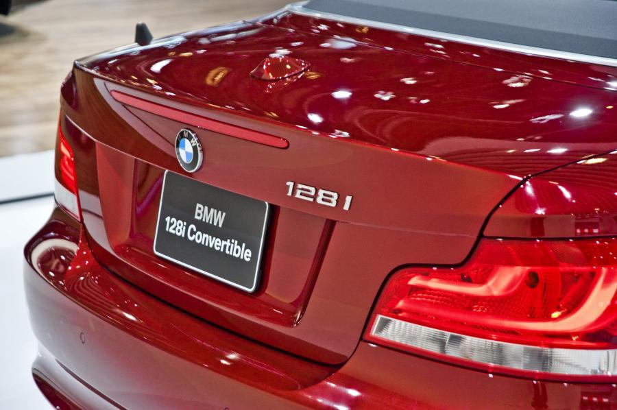  BMW 1-Series Convertible 2012 года  (фото 10 из 22)